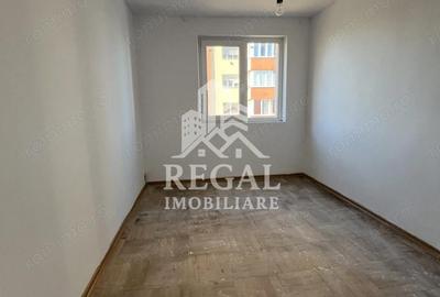 Apartament cu 3 camere semidecomandat în Vest - 8