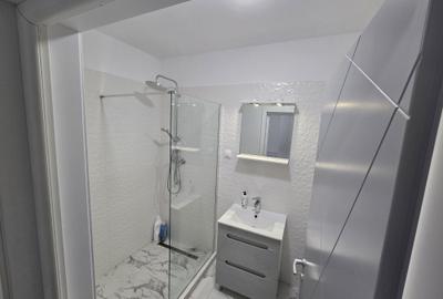 Apartament cu 2 camere decomandat în B-dul București - 1