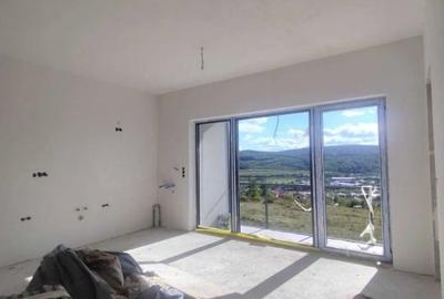 Apartament cu 2 camere in zona Baciu Regal - 4