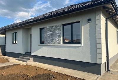 Casă cu Teren 388 Mp în Șag