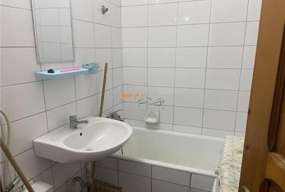 Apartament 2 camere , zona cartier Sud , decomandat , liber Apartament 2 camere , zona cartier Sud , decomandat , liber - 7