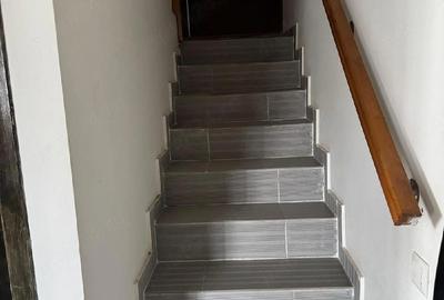 Casă cu Teren 250 Mp în Domnești