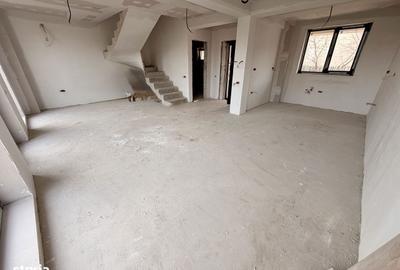 Casă cu 5 camere cu Teren 250 Mp în Central - 11