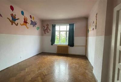 Vatra Luminoasa, vila 7 camere, curte 121 mp - 3