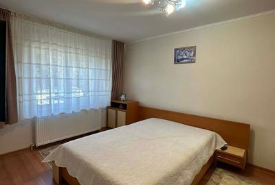 Apartament cu 3 camere decomandat în Micro 16 - 13