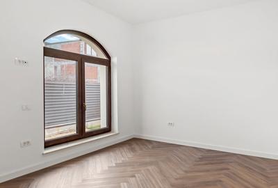 Vila de lux cu piscina, cartier rezidential, disponibila imediat - 28