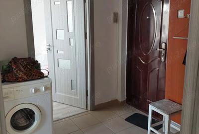 Apartament cu 3 camere semidecomandat în Central - 1