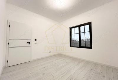 Casă cu 5 camere cu Teren 250 Mp în Giroc