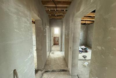 Casă cu 5 camere cu Teren 530 Mp în Satu Nou de Jos - 7