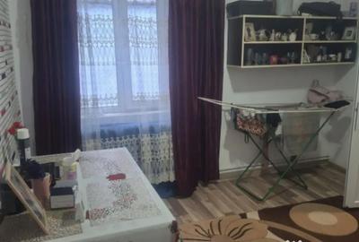 Casă cu 7 camere cu Teren 271 Mp în Central - 17