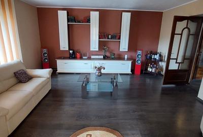 Casă cu 4 camere în Exterior Vest - 8