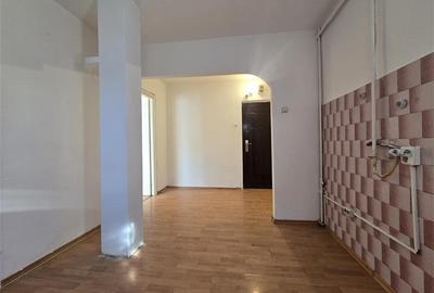 Apartament cu 2 camere semidecomandat în Cornișa - 5