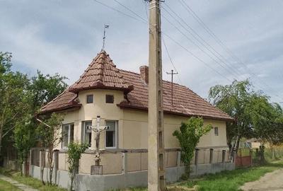 Casă cu Teren 200 Mp în Sângeorgiu de Mureș - 2