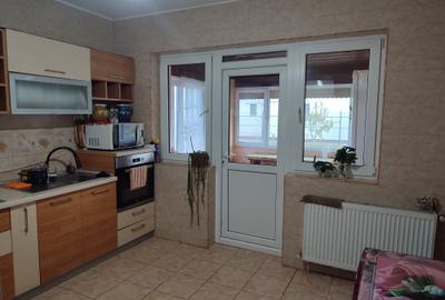 Casa cu design placut si curte generoasa in Afumati - 8
