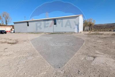 Spa?iu industrial de 1,500mp de vanzare in zona Periferie - 1