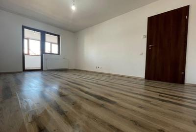 Apartament cu 3 camere decomandat, mobilat în Berceni