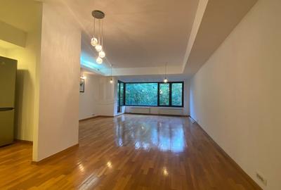 Apartament cu 4 camere decomandat în Herăstrău - 2