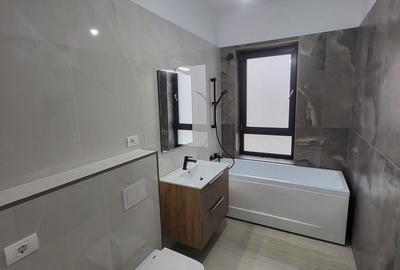 Bloc Nou. Etaj 1. Decomandat. Bucatarie Inchisa. Asfalt - 8