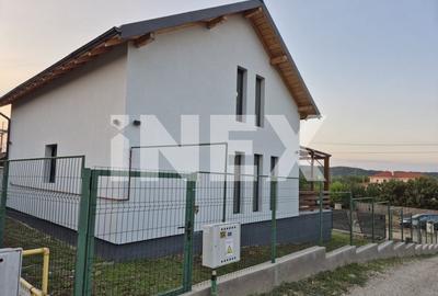 Casa 4 camere, beci si terasa, 128 mp, teren 359 mp - Pitesti - 2