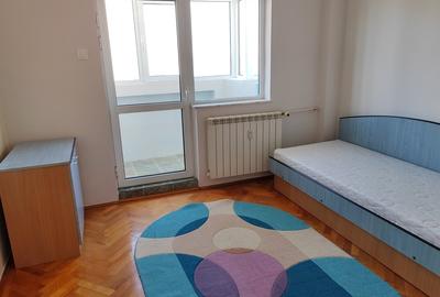 Apartament cu 4 camere decomandat în Costin Georgian - 2