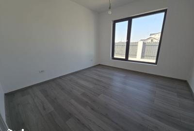 Casă cu 3 camere cu Teren 310 Mp în Berceni - 4