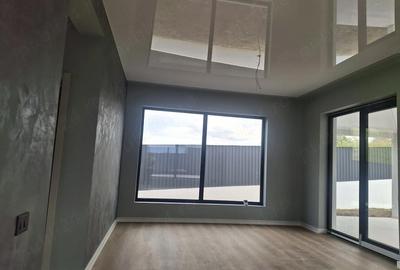 Casă cu 7 camere cu Teren 500 Mp în Bucium - 18