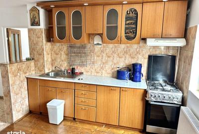 Apartament cu 2 camere, mobilat în Cetate - 12