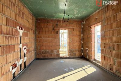 Duplex cu 3 camere si teren de 247 mp de vanzare in localitatea Sacalaz - 3