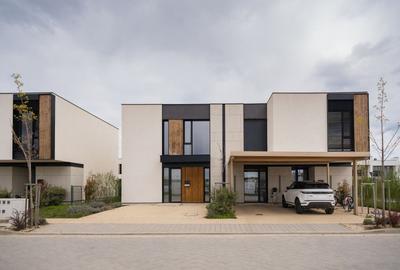 Casă cu 3 camere cu Canalizare în Tunari - 1