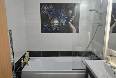 Apartament cu 2 camere decomandat în 22 Decembrie - 7