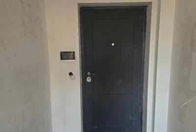 Apartament cu 3 camere decomandat în 22 Decembrie - 7