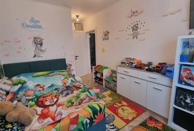 Apartament cu 4 camere decomandat în Apărătorii Patriei - 19