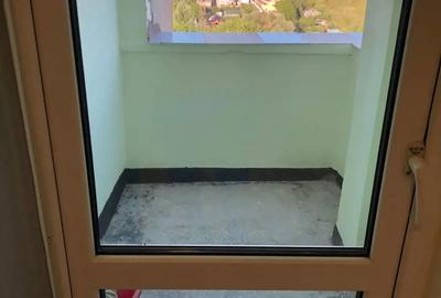 Apartament cu 2 camere decomandat în Hunedoara