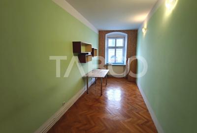 Apartament 3 camere cu geamuri spre strada Nicolae Balcescu Comision 0 - 4