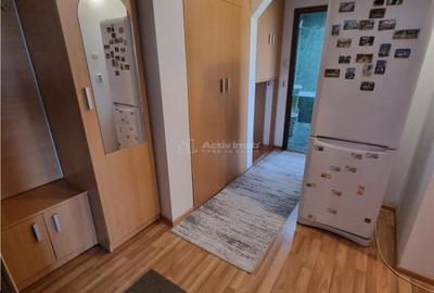 Apartament cu 2 camere decomandat în 1 Mai - 7