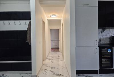 Apartament cu 3 camere decomandat în Rățoaia - 4