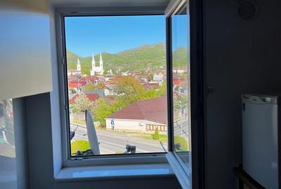 Apartament cu 2 camere decomandat în Central - 2