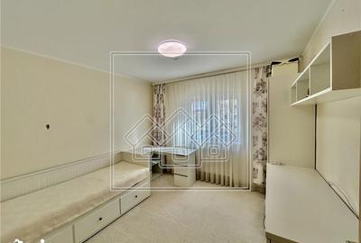 Apartament cu 3 camere decomandat în Terezian - 14