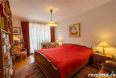 Distinct nivel in vila,5 camere,terase in spectacolul colinei montane,Central,Brasov - 7