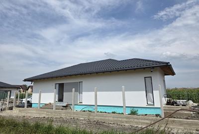 Casa individuala pe parter, teren 520mp, Stupini - 2