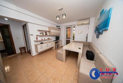 Apartament cu 3 camere decomandat în Spitalului