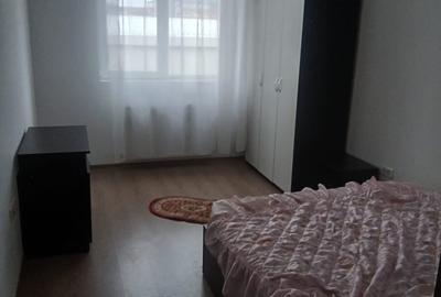 Apartament cu 2 camere decomandat în Apărătorii Patriei
