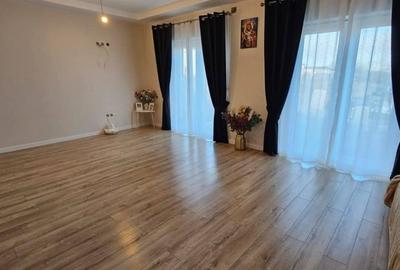 Proprietate 5 camere cu teren de 700mp spre vanzare in Cisnadie Proprietate 5 camere cu teren de 700mp spre vanzare in Cisnadie - 2