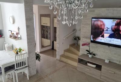 Casă cu 4 camere cu Teren 1200 Mp în Central