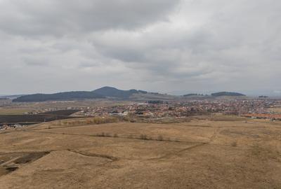 Teren Construcții intravilan de 461 mp, în Sânpetru - 2