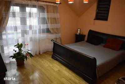 Casă cu 4 camere cu Teren 200 Mp în Costești - 3