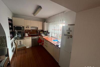 Casă cu 6 camere în Mihai Viteazu - 1