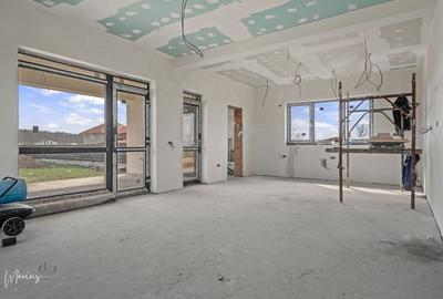 Casă cu 4 camere cu Teren 750 Mp în Central - 1