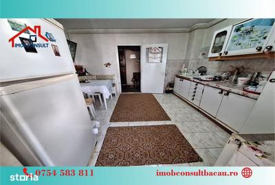 Apartament cu 3 camere decomandat în 9 Mai - 4