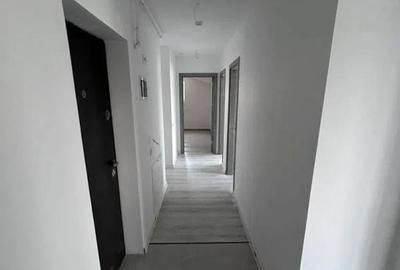 Spre vanzare apartament de  3 camere Bragadiru - 4